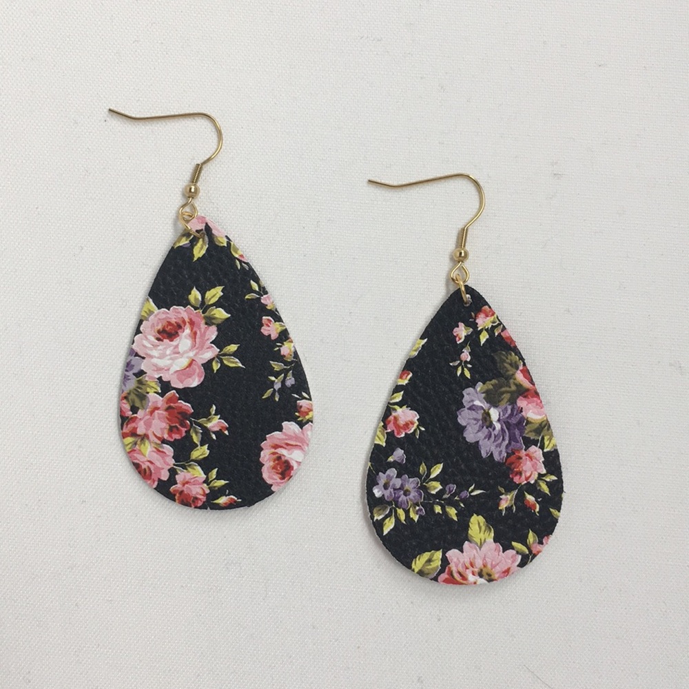 Floral Earrings💗
